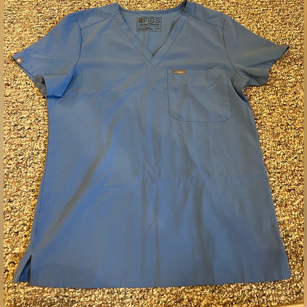 FIGS tops/ color: blue/ size: xs